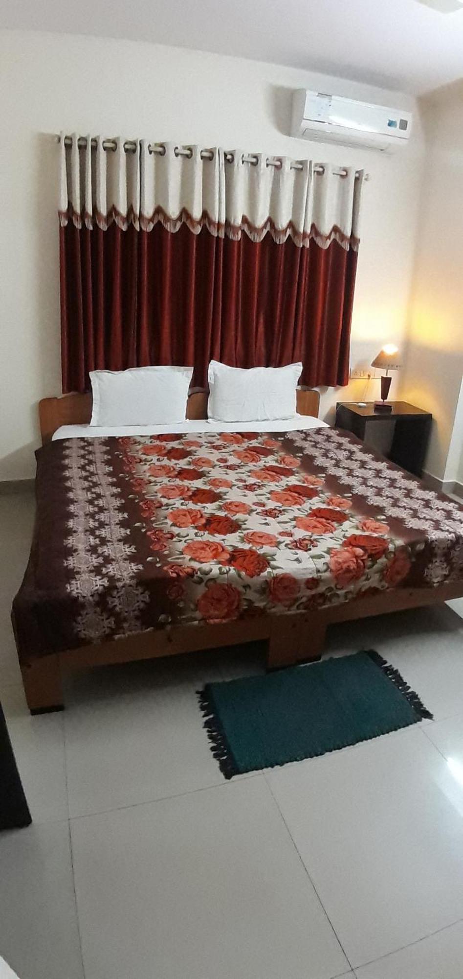 Brookside Service अपार्टमेंट