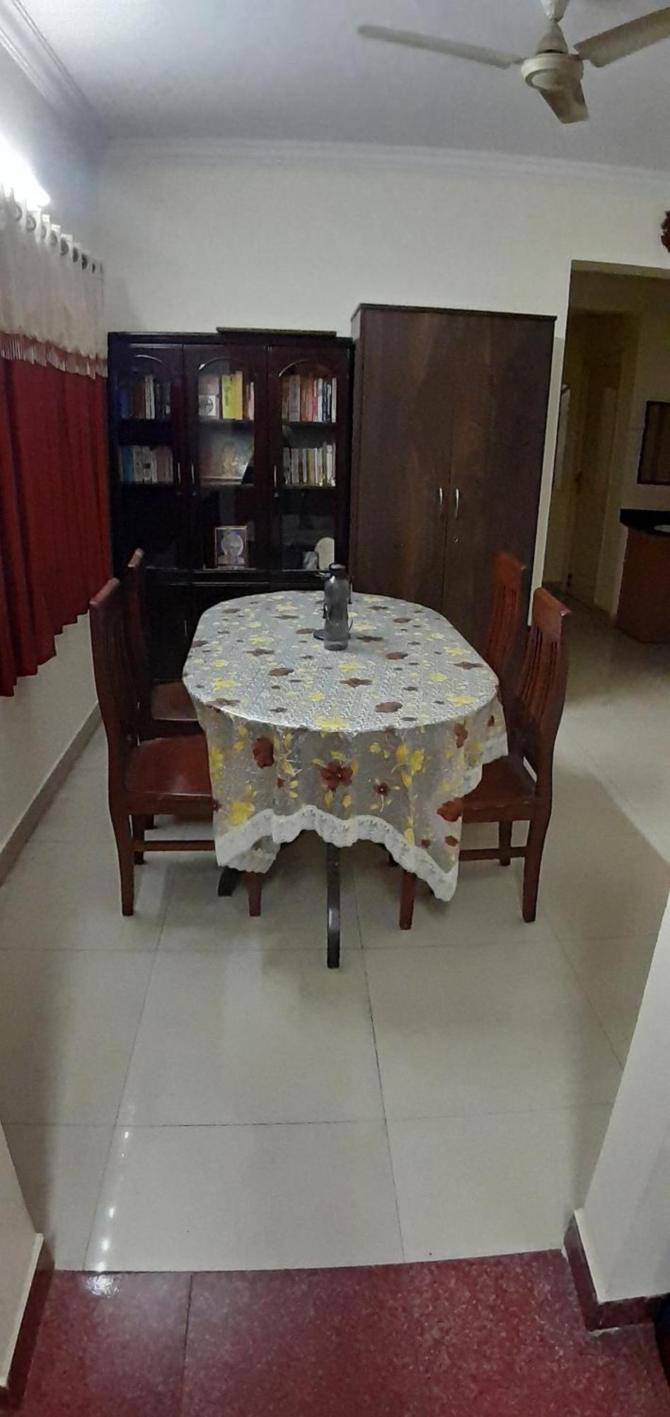 Brookside Service अपार्टमेंट